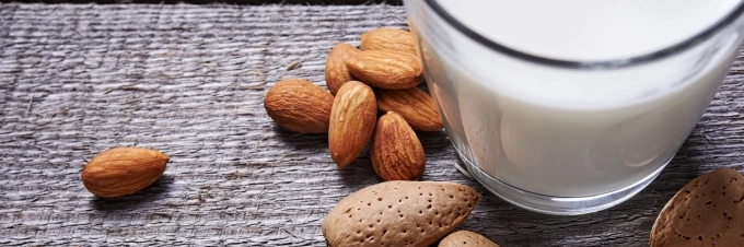almond-milk-whats-the-fuss