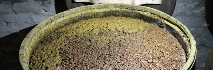 traditional-soy-sauce-brewing-a-portrait-in-the-netherlands