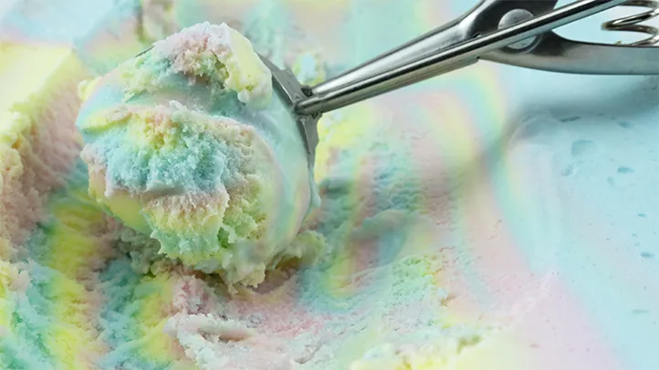 Colour changing ice cream